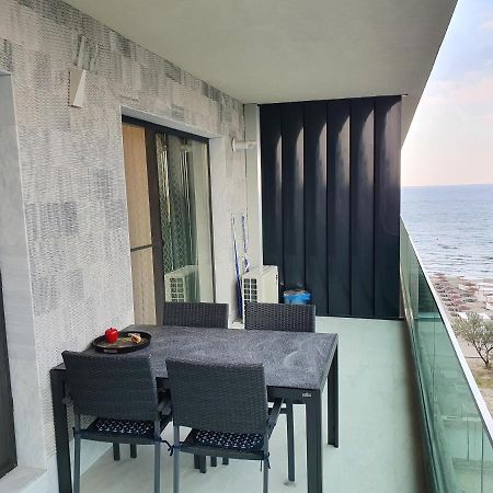 Mara By The Sea, Apartment Năvodari Esterno foto